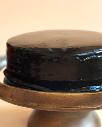 Chocolate Torte: Classic or Mint (9" Round)