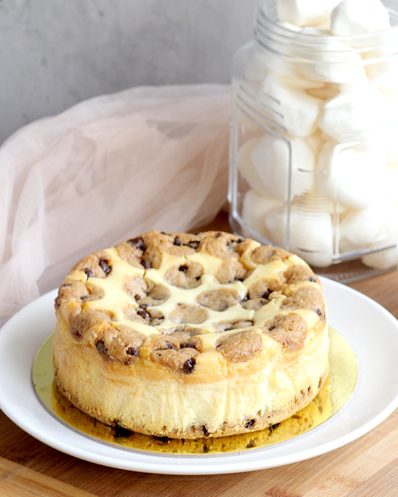 Cookie Dough Cheesecake (8" Round)