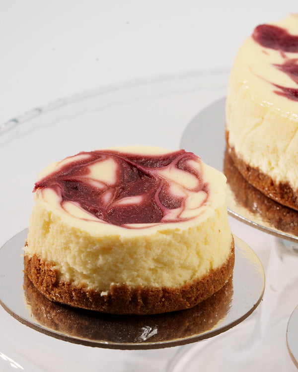 Solo Cakes (Seasonal, 3" Round)