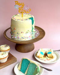 Oh Baby! Gender Reveal Cake (Lemon Vanilla 2-Layer Cake, Pink or Blue Center, 6"Round)