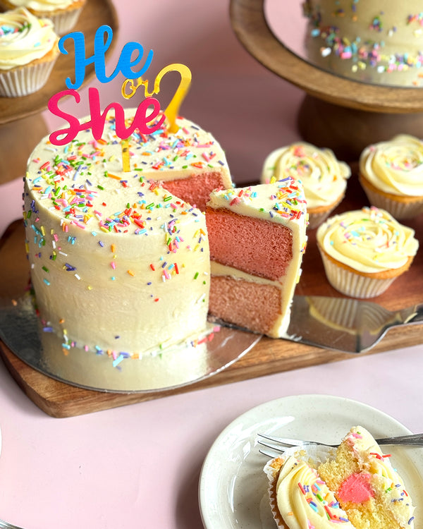 Oh Baby! Gender Reveal Cake (Lemon Vanilla 2-Layer Cake, Pink or Blue Center, 6"Round)