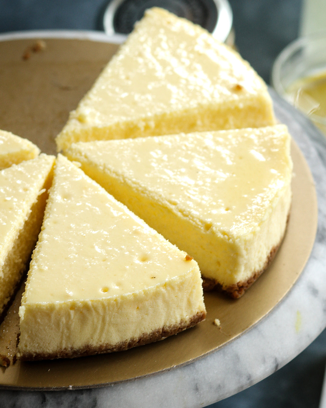 Classic Cheesecake (6" or  8" Round)