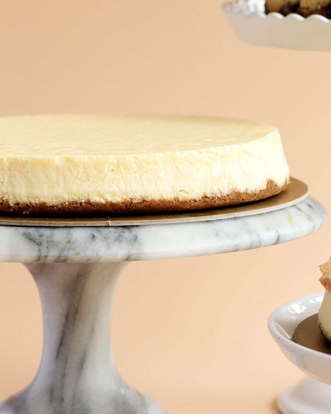 Classic Cheesecake (6" or  8" Round)